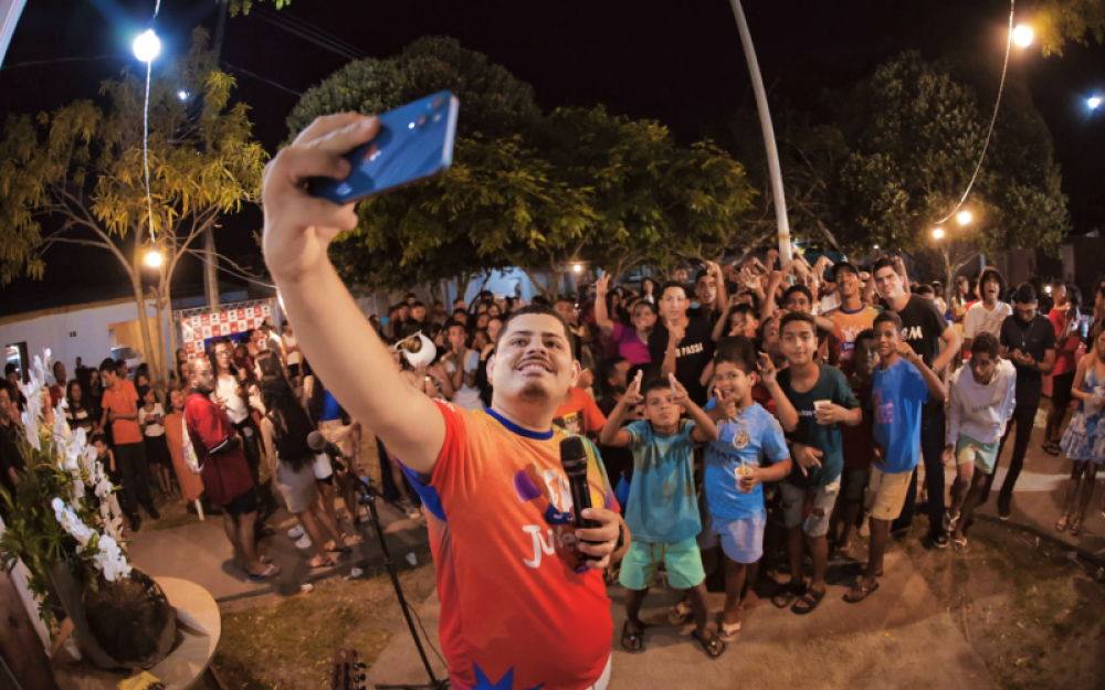 Semana da Juventude: Luau e Show de Calouros reúne centenas de jovens no distrito Luziápolis