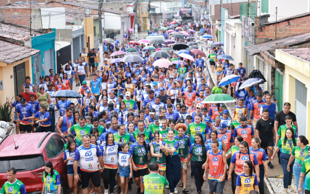 Milhares de pessoas participaram da Chama da Integração em comemoração aos 65 anos de Campo Alegre