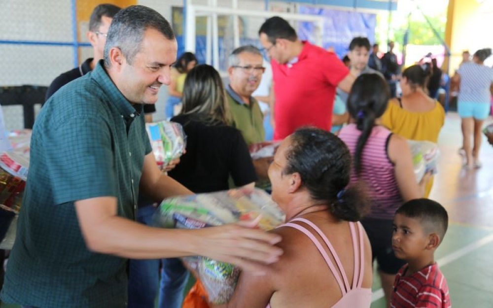 Prefeito Nicolas Pereira realizou a entrega mensal de mais 1.300 Cestas Básicas pelo Programa Bolsa Alegre 