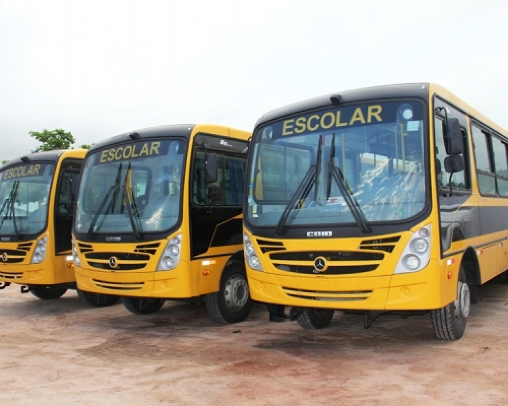 Município de Campo Alegre recebe mais três novos ônibus escolares