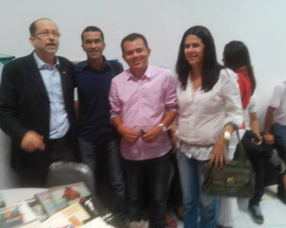 Campo Alegre recebeu kit para modernização da biblioteca Pública Municipal