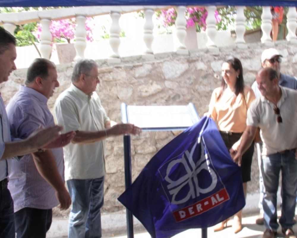 Governador Teotônio Vilela Filho inaugurou nova rodovia que liga Campo Alegre a BR 101
