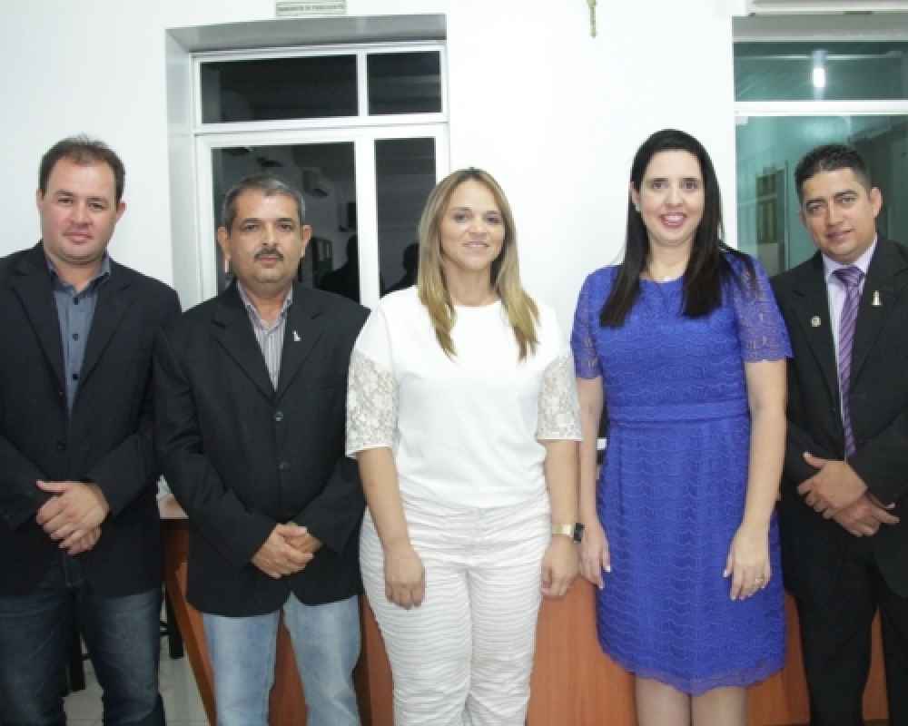 Prefeita participou da posse da nova mesa diretora da Câmara de vereadores para o Biênio 2015-2016 