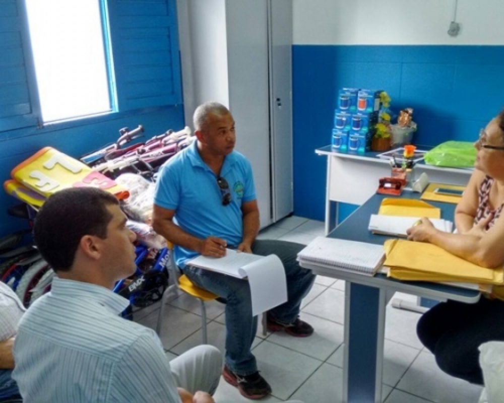 Conselho da Merenda e Vereadores realizam visitas nas Escolas municipais
