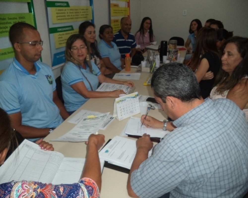 CME realiza sessão plenária extraordinária, em caráter de urgência, após reunião das comissões