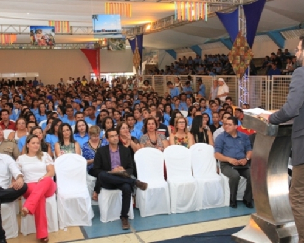 Estudantes de Luziápolis recebem certificados de cursos oferecidos pelo PRONATEC 