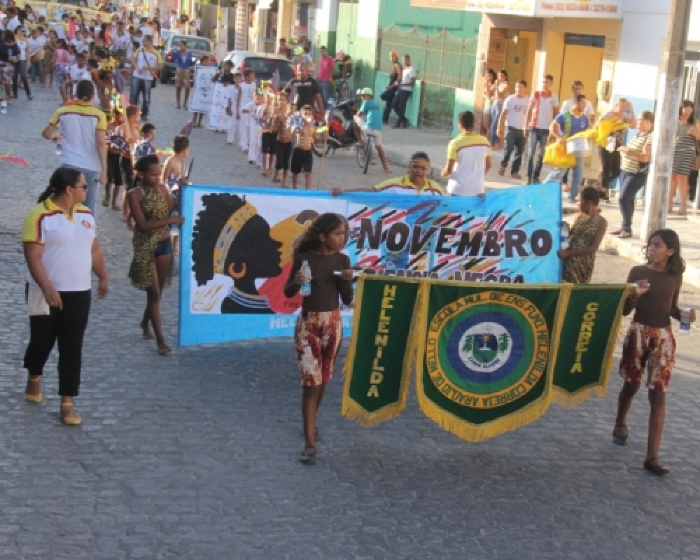 Escolas de Campo Alegre realizam a III ExpoAfro e caminhada em homenagem ao dia da Consciência Negra