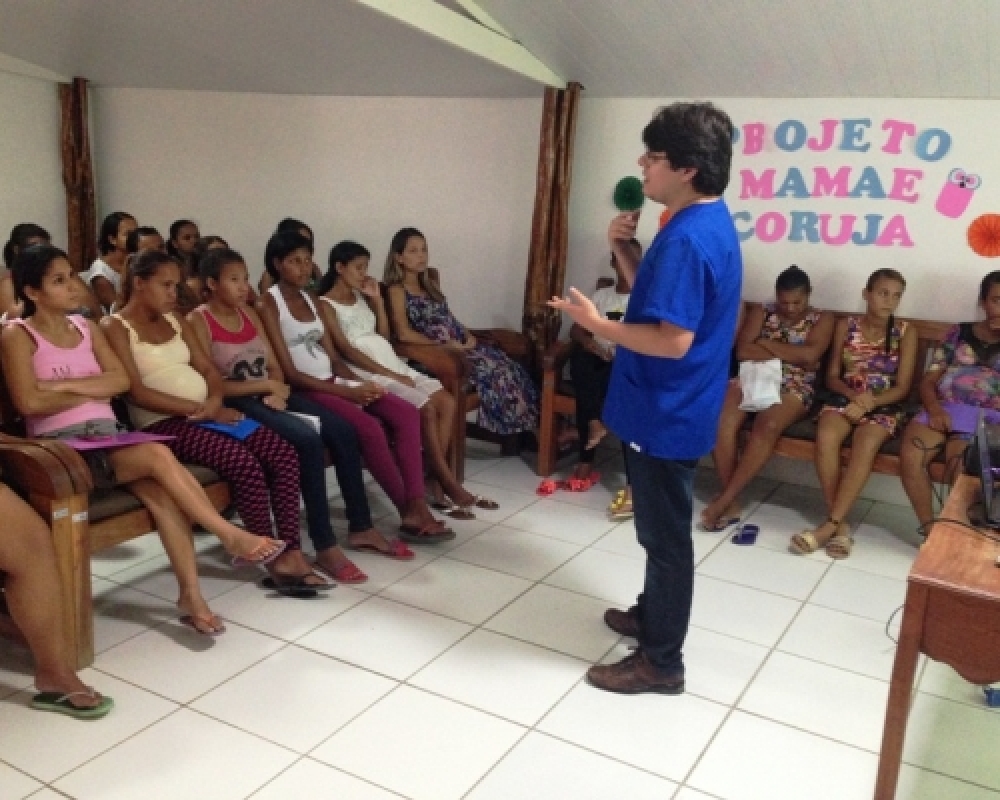 Gestantes do Projeto mamãe coruja participam de palestra sobre parto normal