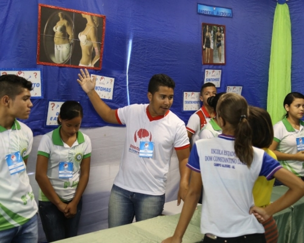 Escola Municipal Hildebrando Guimarães promoveu o III Encontro de Conhecimentos 
