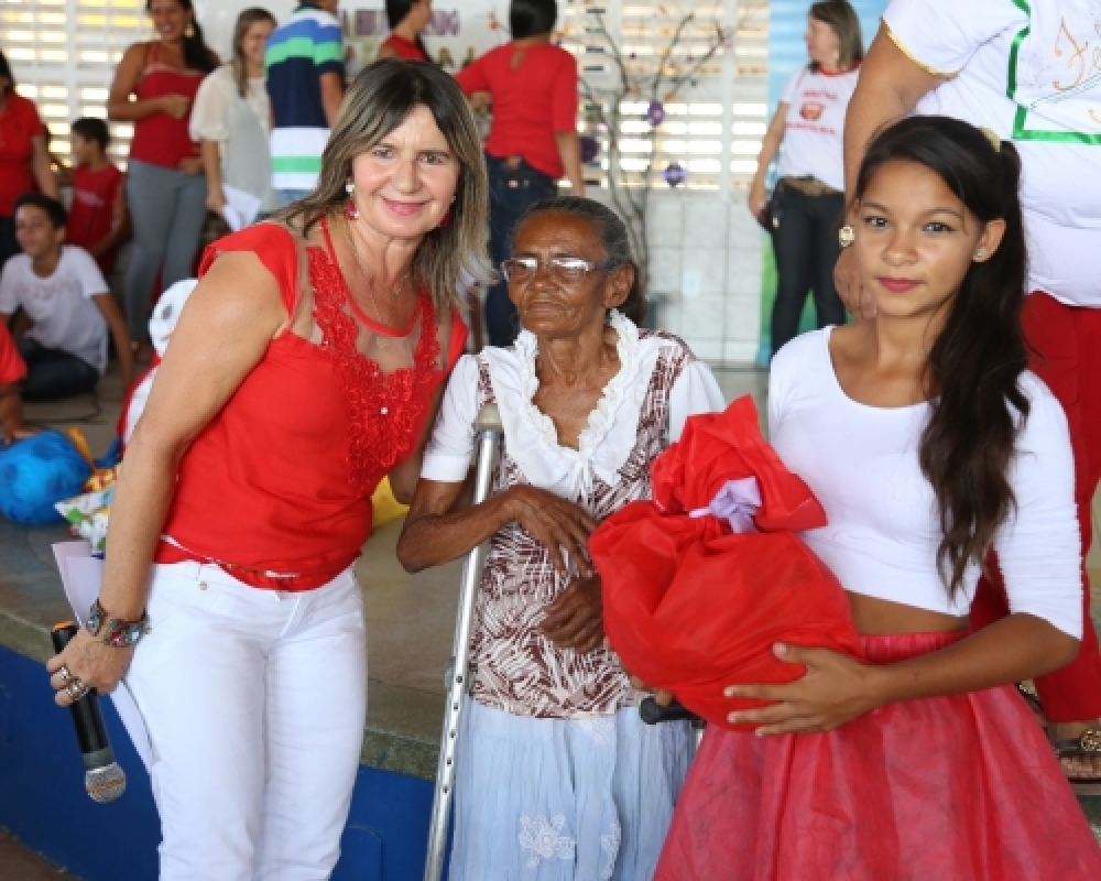 Escola Monsenhor Hildebrando realizou mais uma edição do Natal da partilha 