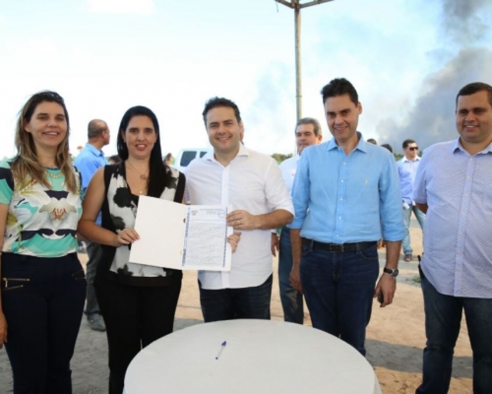 Prefeitura oficializa doação do terreno para construção da escola estadual de Luziápolis 