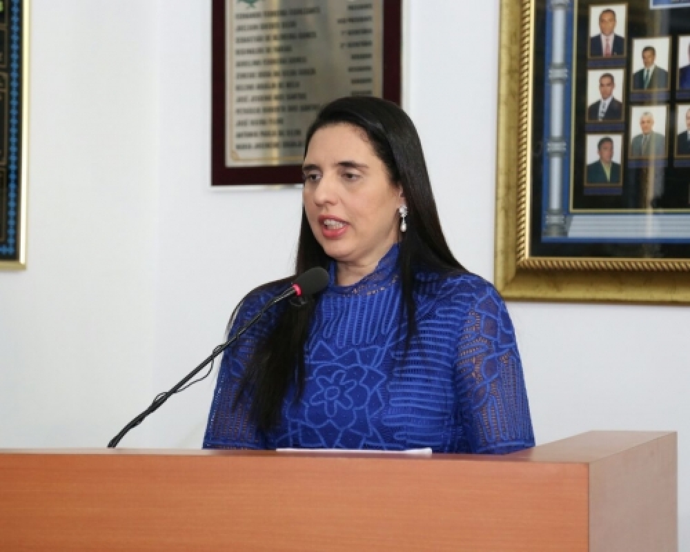 Com discurso emocionado Prefeita Pauline Pereira foi empossada para mais quatro anos 