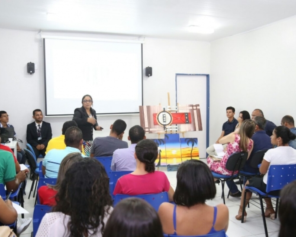 Jovens de Campo Alegre participaram de palestra voltada para o sucesso no mercado de trabalho