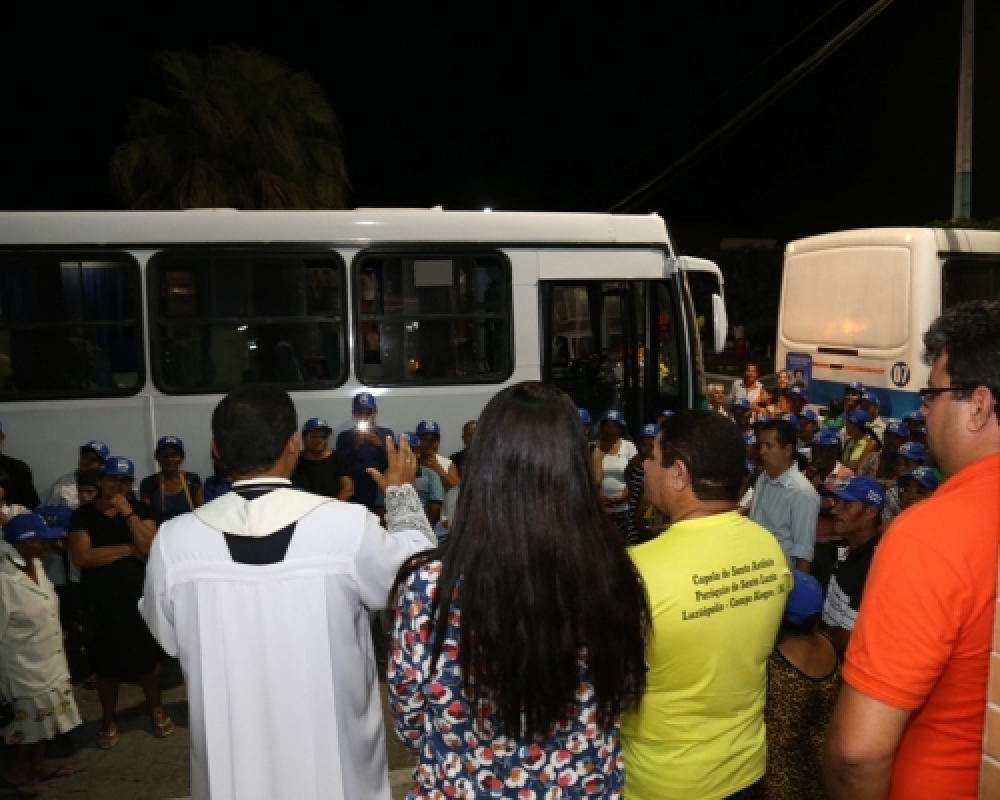 Romaria: Centenas de Romeiros de Campo Alegre viajaram nesta sexta-feira para o Juazeiro do Norte