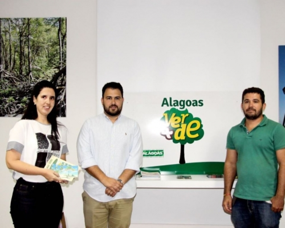 Prefeita Pauline assinou o termo de adesão de Campo Alegre ao programa Alagoas mais verde 
