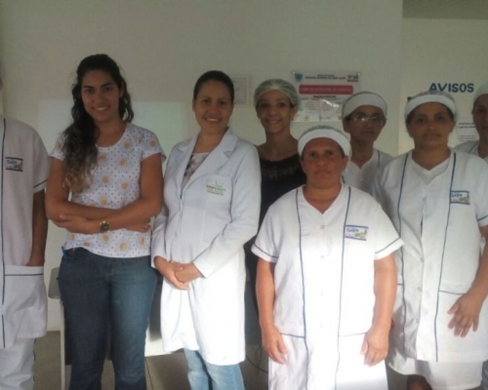 Profissionais que lidam com manipulação de alimentos participam de capacitação 