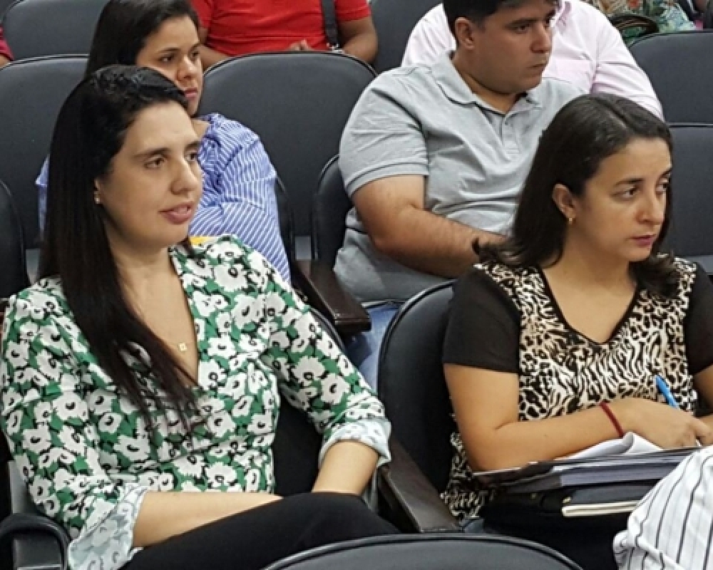 Pauline Pereira participou de debate na AMA sobre as dificuldades nos municípios canavieiros