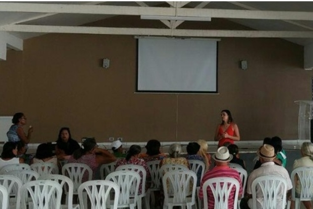 Em parceria Secretarias promoveram palestra para os grupos de gestantes e Idosos
