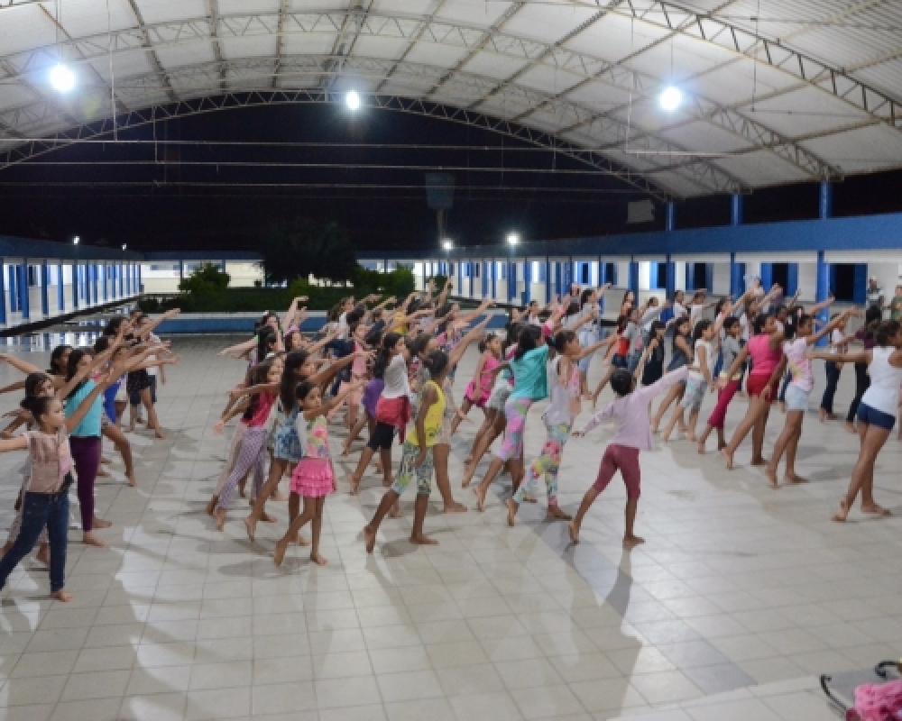 Prefeitura realizou seleção de meninos e meninas para formação do Balé Municipal 