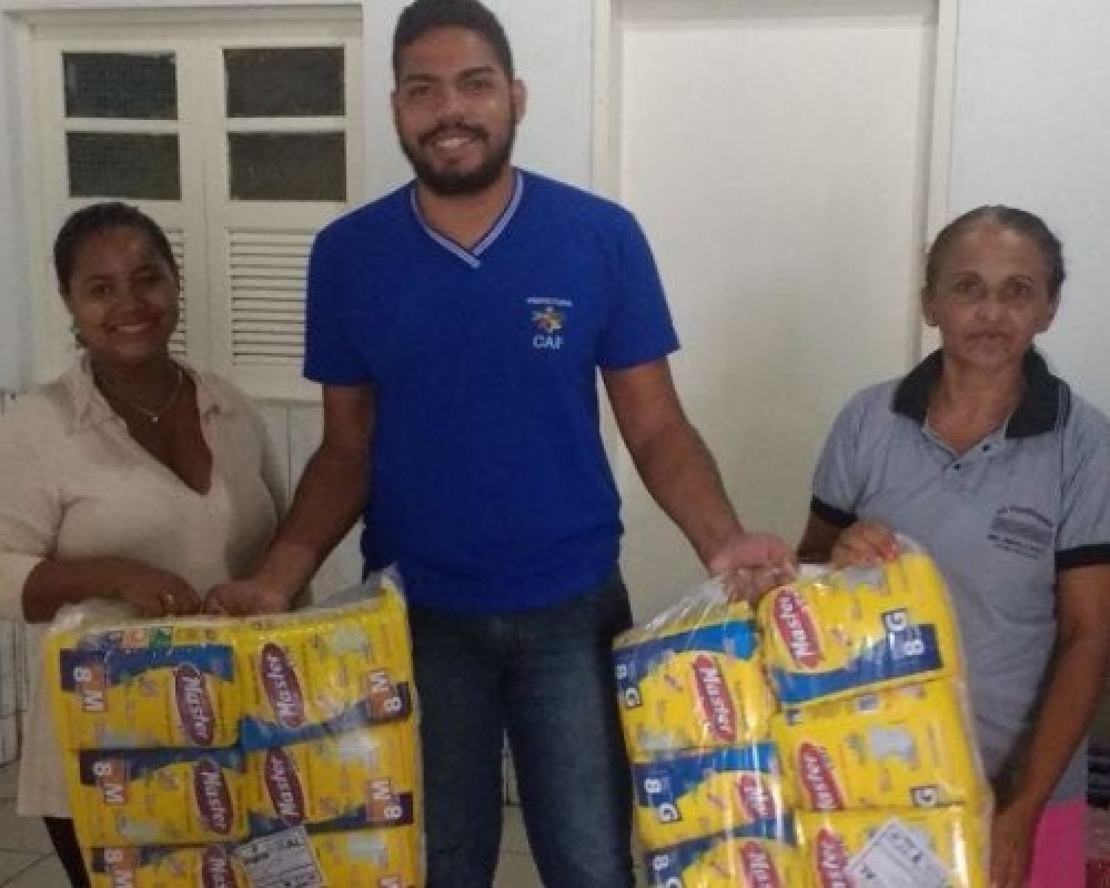 Prefeitura de Campo Alegre realiza distribuição de fraldas geriátricas para pacientes do SUS