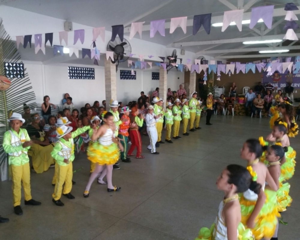 Prefeitura de Campo Alegre incentiva festejos juninos das Instituições do município 