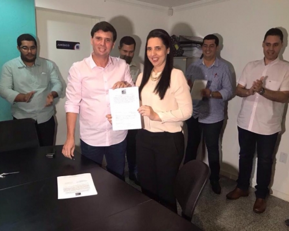 Prefeita Pauline Pereira foi eleita e empossada nova presidente do Conisul