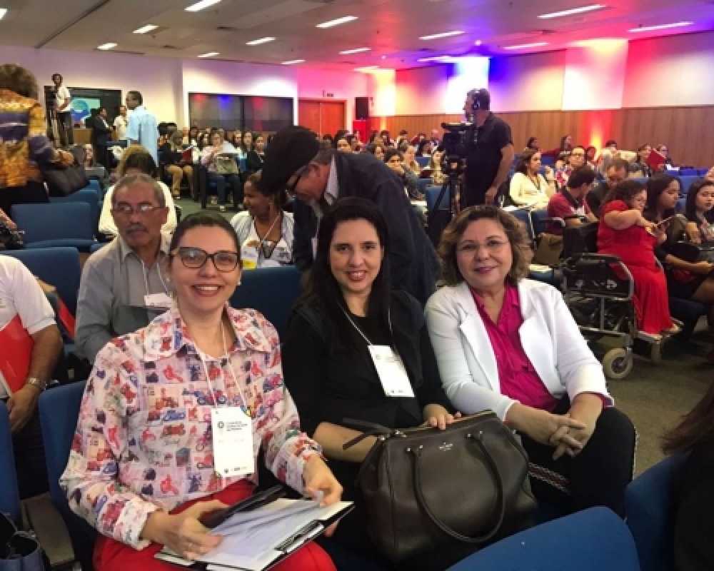 Prefeita Pauline Pereira participa da 1ª Conferência Estadual de Saúde das Mulheres