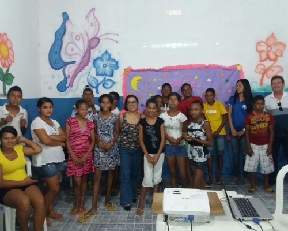 CREAS Campo Alegre realizou sessão de Cinema Educativo no SCFV de Luziápolis 