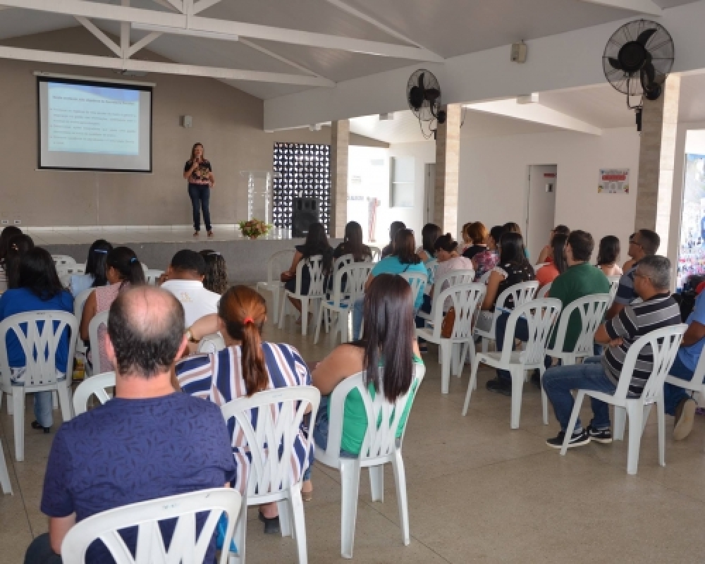 SEMED realiza II encontro de formação continuada para os profissionais das secretarias escolares 