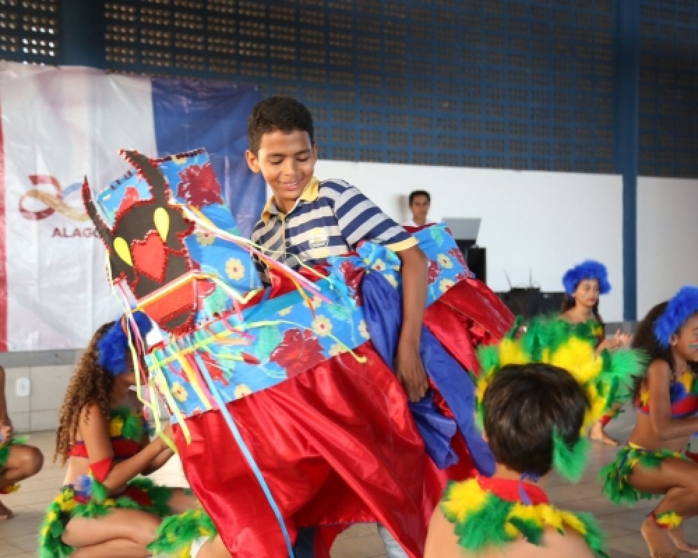Cultura: Grupos culturais das escolas deram show na X edição da Mostra Arte Cultural 