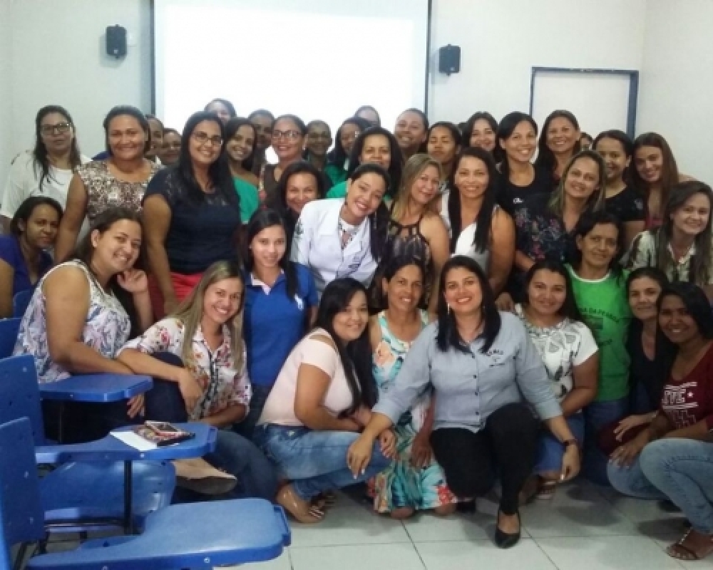 Cuidadoras participam de formação sobre Comunicação Alternativa e Primeiros Socorros