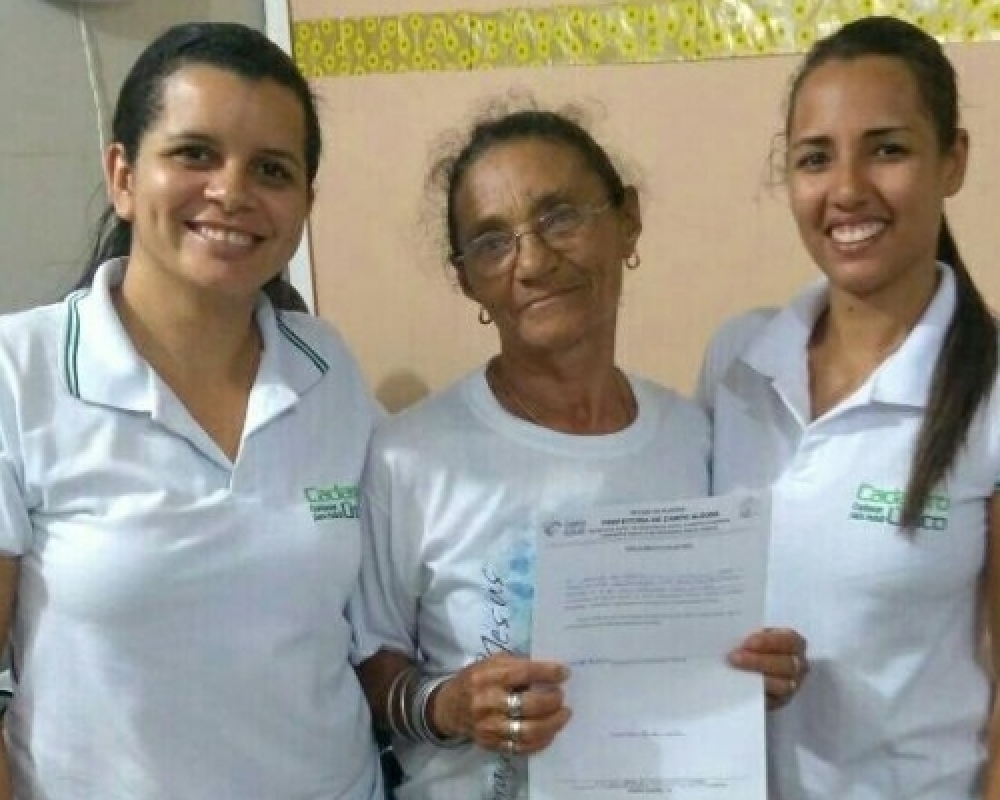Após conseguir aposentadoria beneficiária do Programa bolsa família pede desligamento voluntário