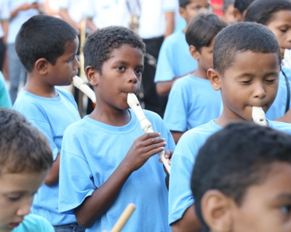 Dia do Músico foi comemorado com Desfile de grupos musicais pelas ruas de Campo Alegre 