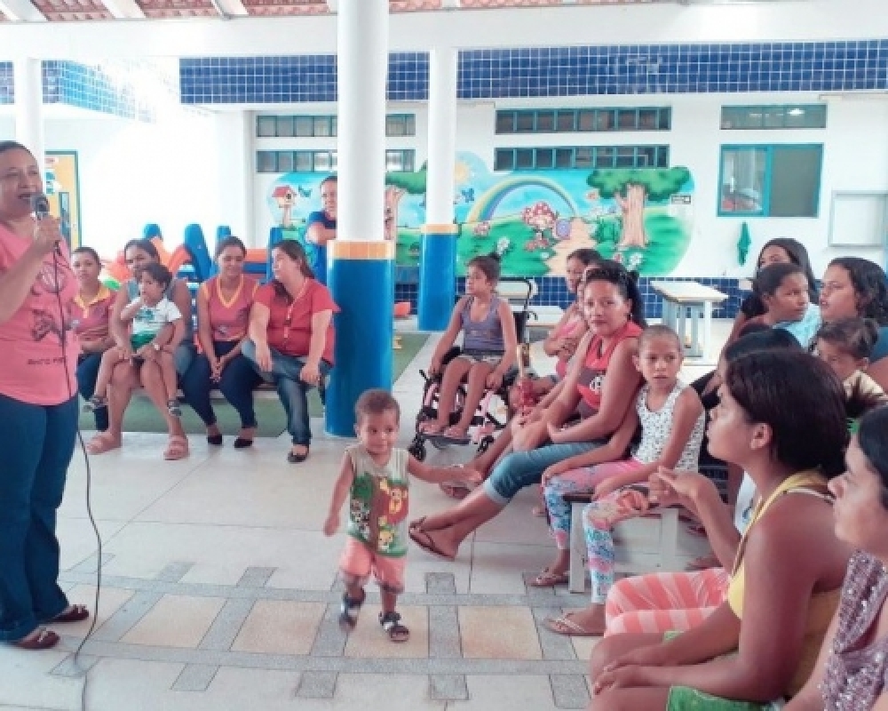 I plantão pedagógico do CEI professora Maria José, momento de interação entre família e instituição