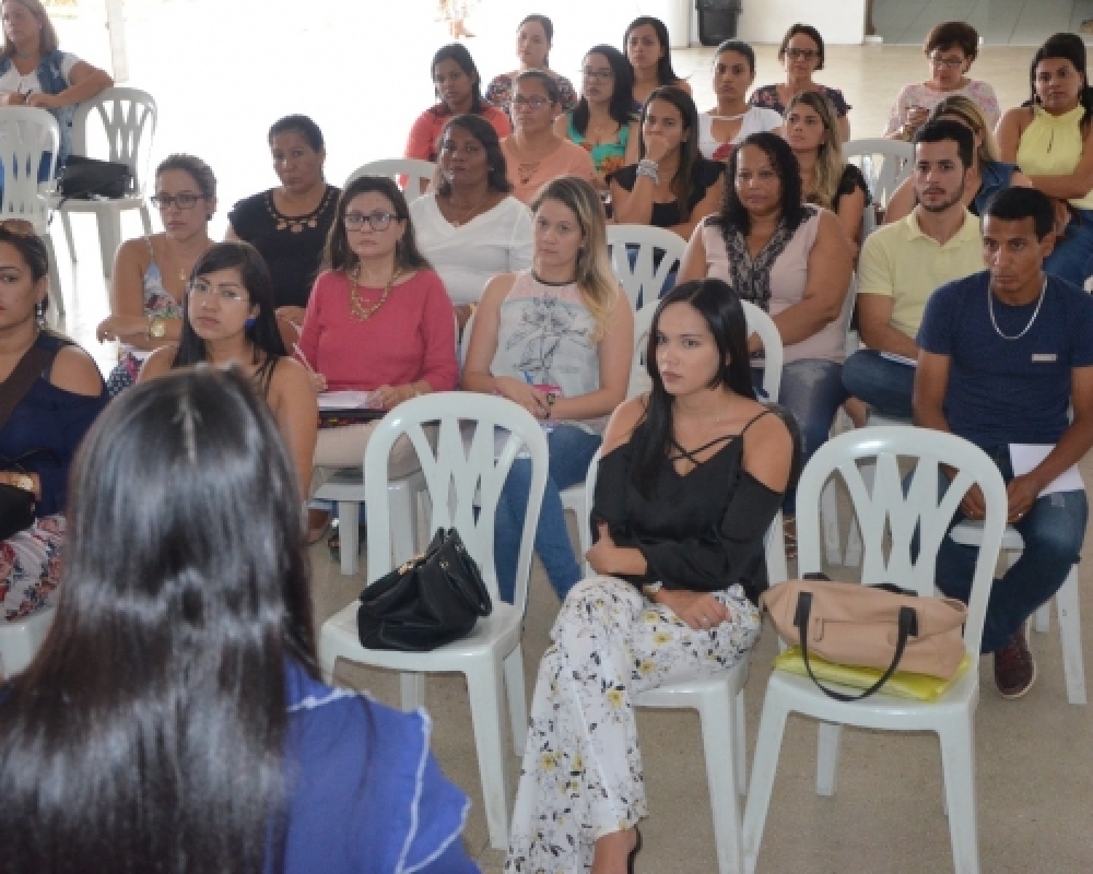 Profissionais da saúde participam de capacitação sobre padronização de procedimentos de curativos 