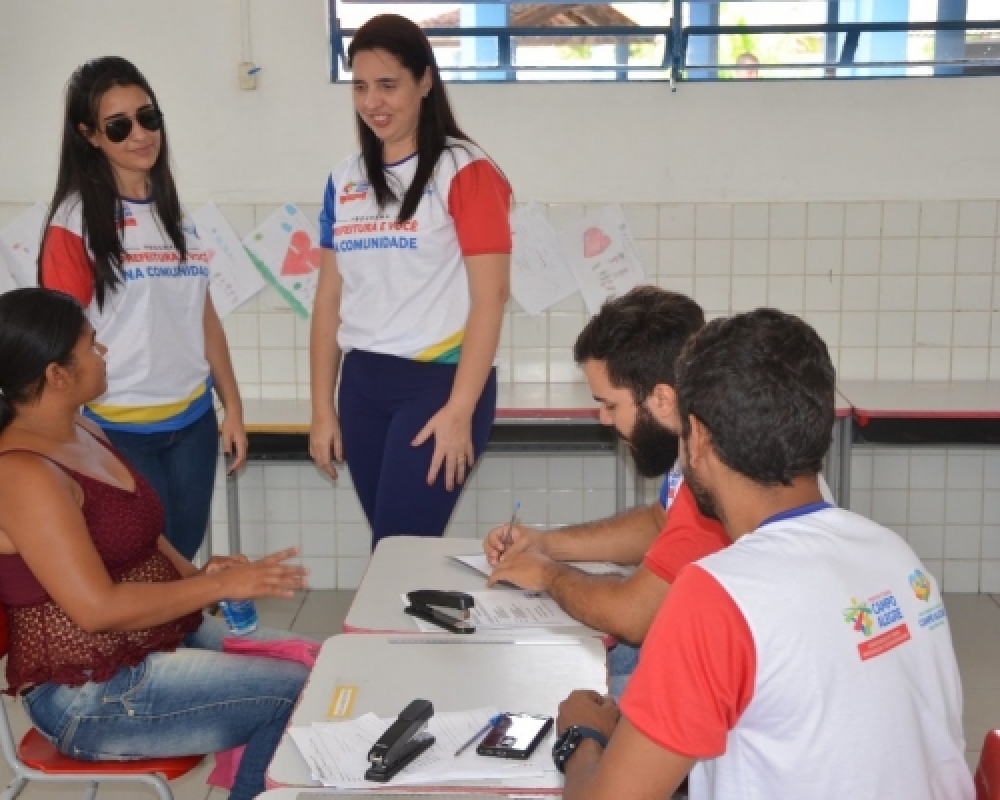 População de Chã da Imbira recebeu vários serviços no Programa Prefeitura e Você na Comunidade