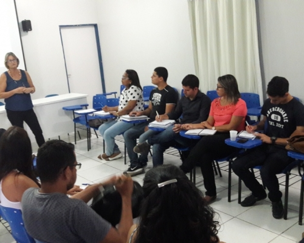 Gestores escolares conhecem a metodologia do Programa Jovens Empreendedores Primeiros Passos