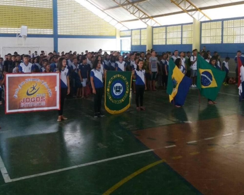 Estudantes da Escola Municipal João Fernandes Vieira Filho participaram dos Jogos Internos 2018.1