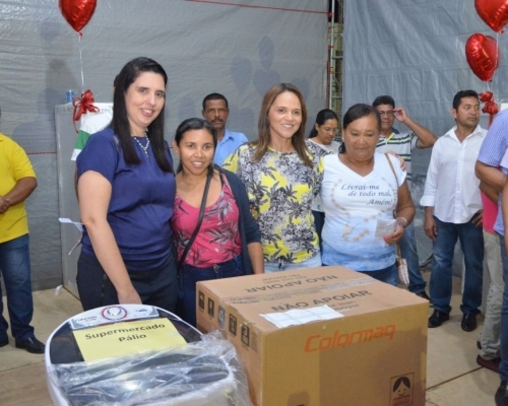 Prefeita Pauline participou das comemorações ao Dia das Mães em Campo Alegre e Luziápolis 