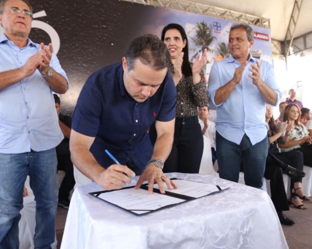 Governador Renan Filho autoriza obras do Pró-Estrada em Campo Alegre 