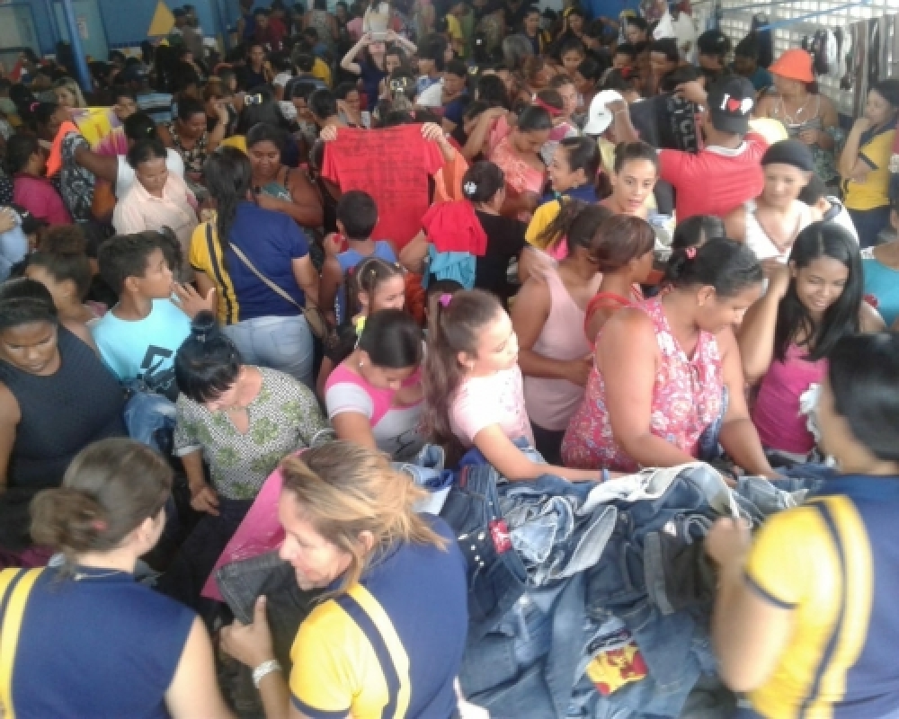 Centro de Educação Infantil Professora Cícera Marinho realizaou o terceiro Bazar do bem