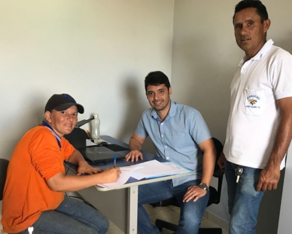 Prefeitura assina novo convênio com a Cooperativa dos Catadores de Materiais Recicláveis