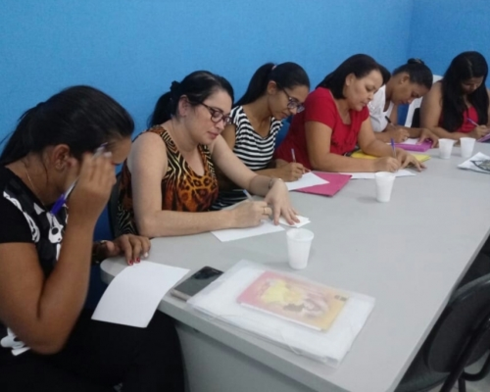 Secretaria de Educação realiza formação para as professoras da educação infantil
