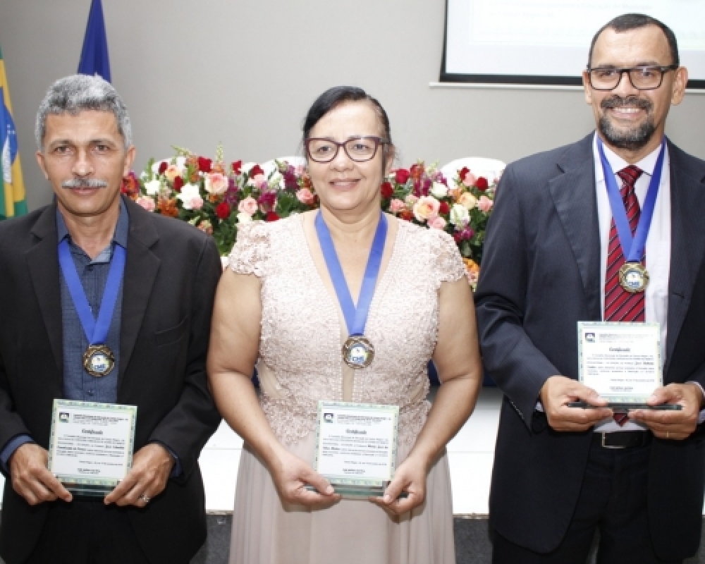 CME realizou a 7ª edição da concessão de Honra ao Mérito Educacional de Campo Alegre