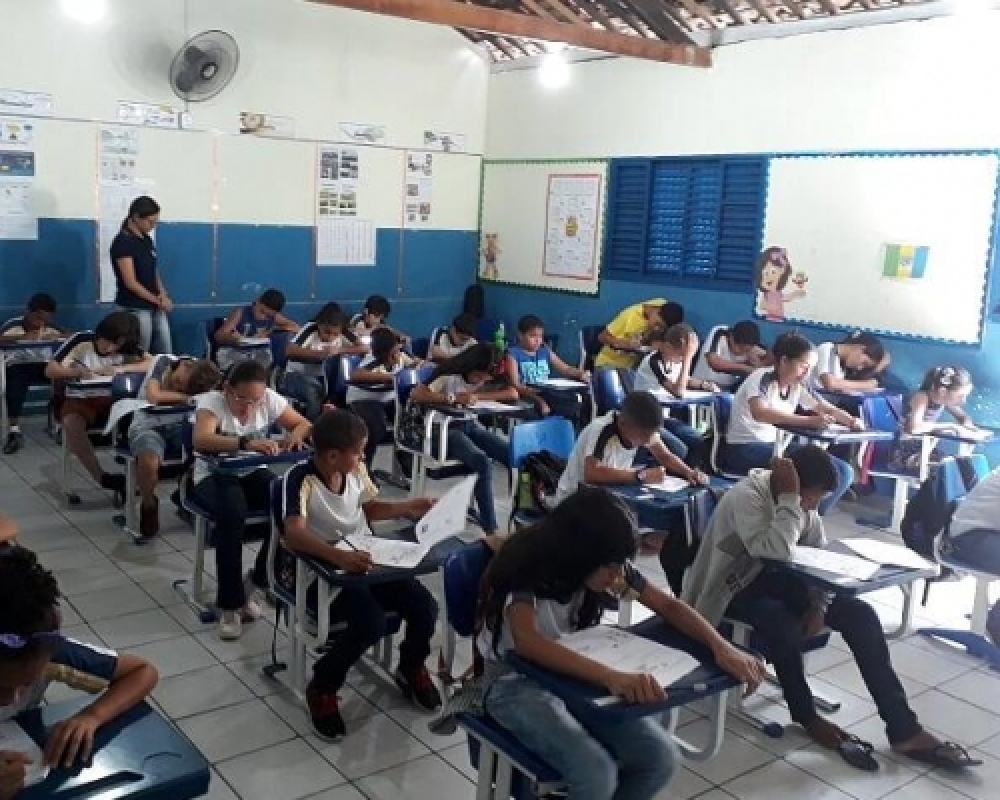 Alunos das turmas de 4º e 5º anos realizam as provas da OBMEP das escolas publicas nível A