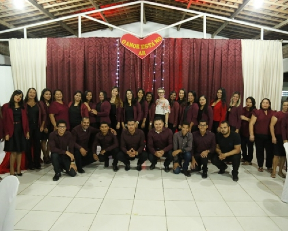 Escola João Fernandes Vieira Filho realizou a 3ª edição do projeto ''O Amor está no ar'' 