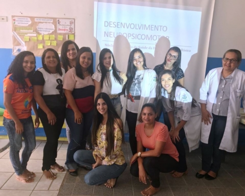Programa Criança Feliz realizou palestra para visitadores em parceria com o NASF