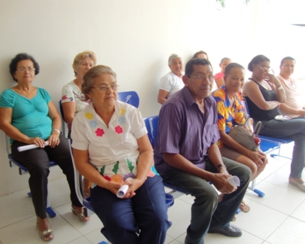 Secretaria Municipal do idoso realiza atividades para as pessoas da terceira idade