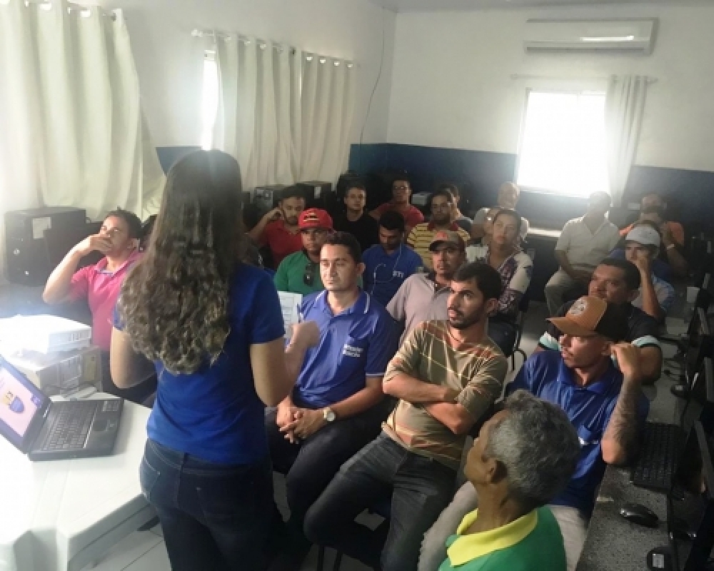 Secretaria de Indústria e Comércio promove palestra sobre Vantagens da Formalização