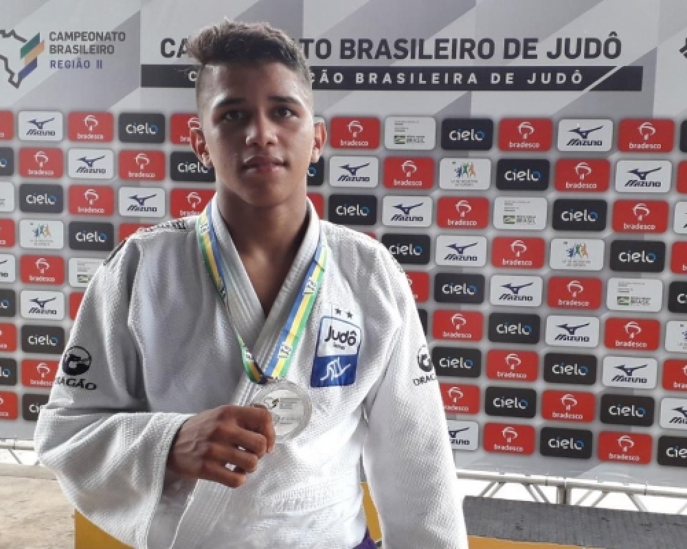 Judocas campo-alegrenses conquistam segundo lugares no Campeonato Brasileiro de judô 